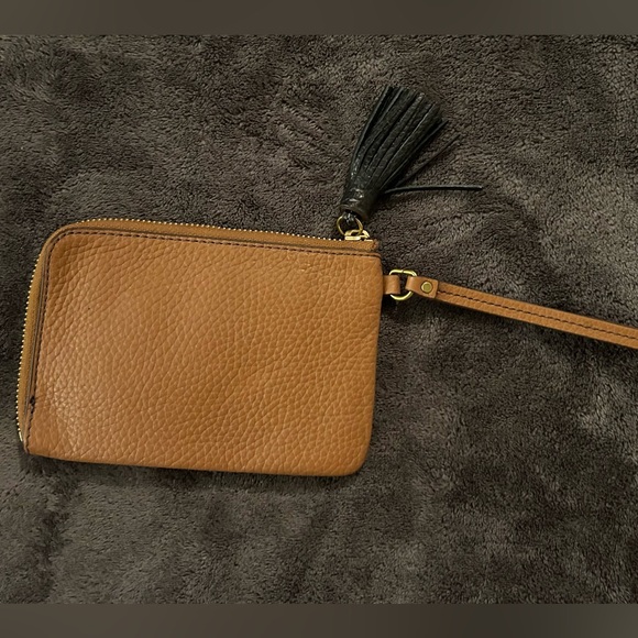Fossil Leather Wristlet with Tassel Handbag - Picture 6 of 7